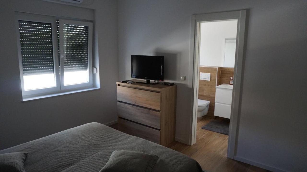 Apartments Jozef Vodice Esterno foto